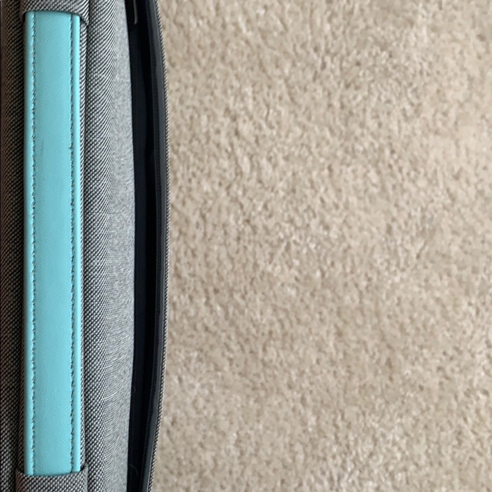 Laptop Case - Picture 2 of 4